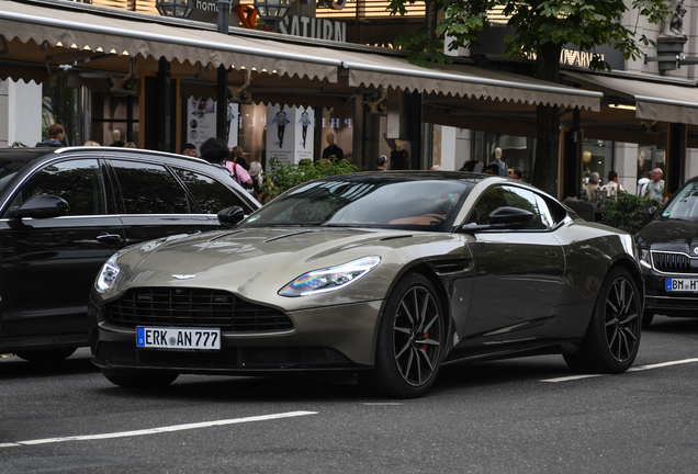 Aston Martin DB11