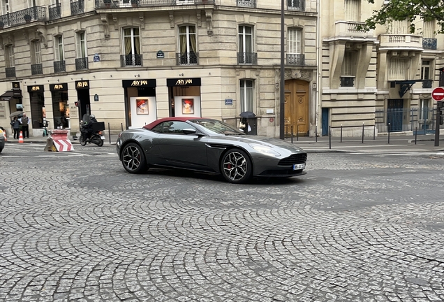 Aston Martin DB11 V8 Volante