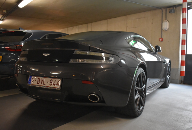 Aston Martin V8 Vantage S