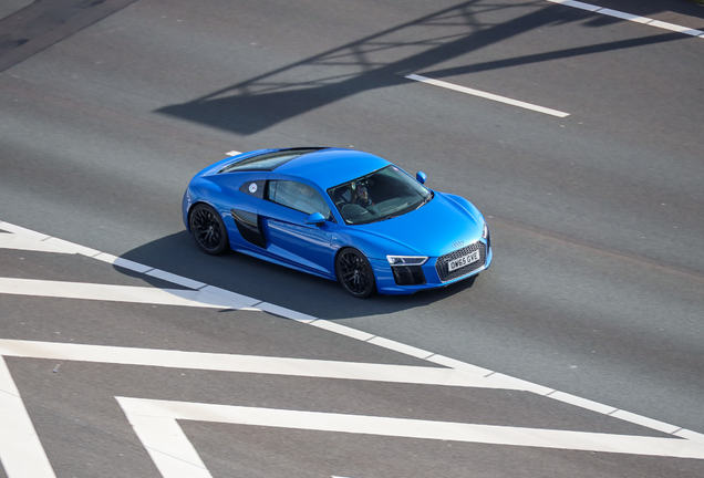 Audi R8 V10 2015