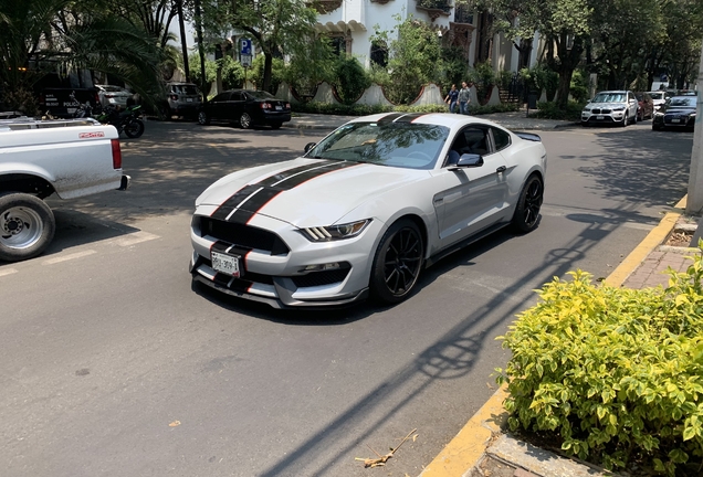 Ford Mustang Shelby GT350 2015