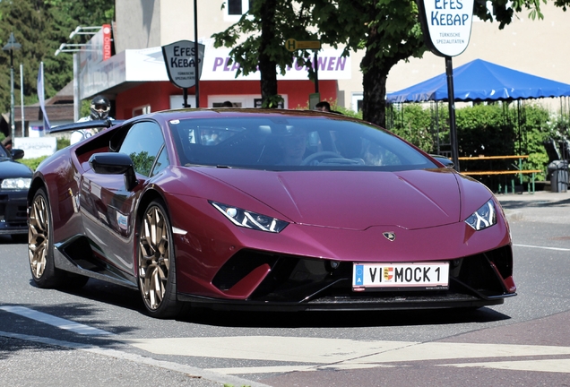 Lamborghini Huracán LP640-4 Performante