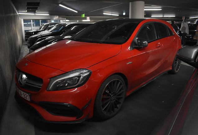 Mercedes-AMG A 45 W176 2015