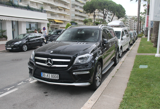 Mercedes-Benz GL 63 AMG X166