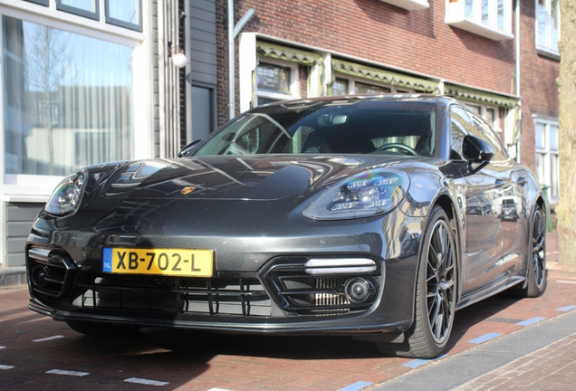 Porsche 971 Panamera Turbo S E-Hybrid Sport Turismo