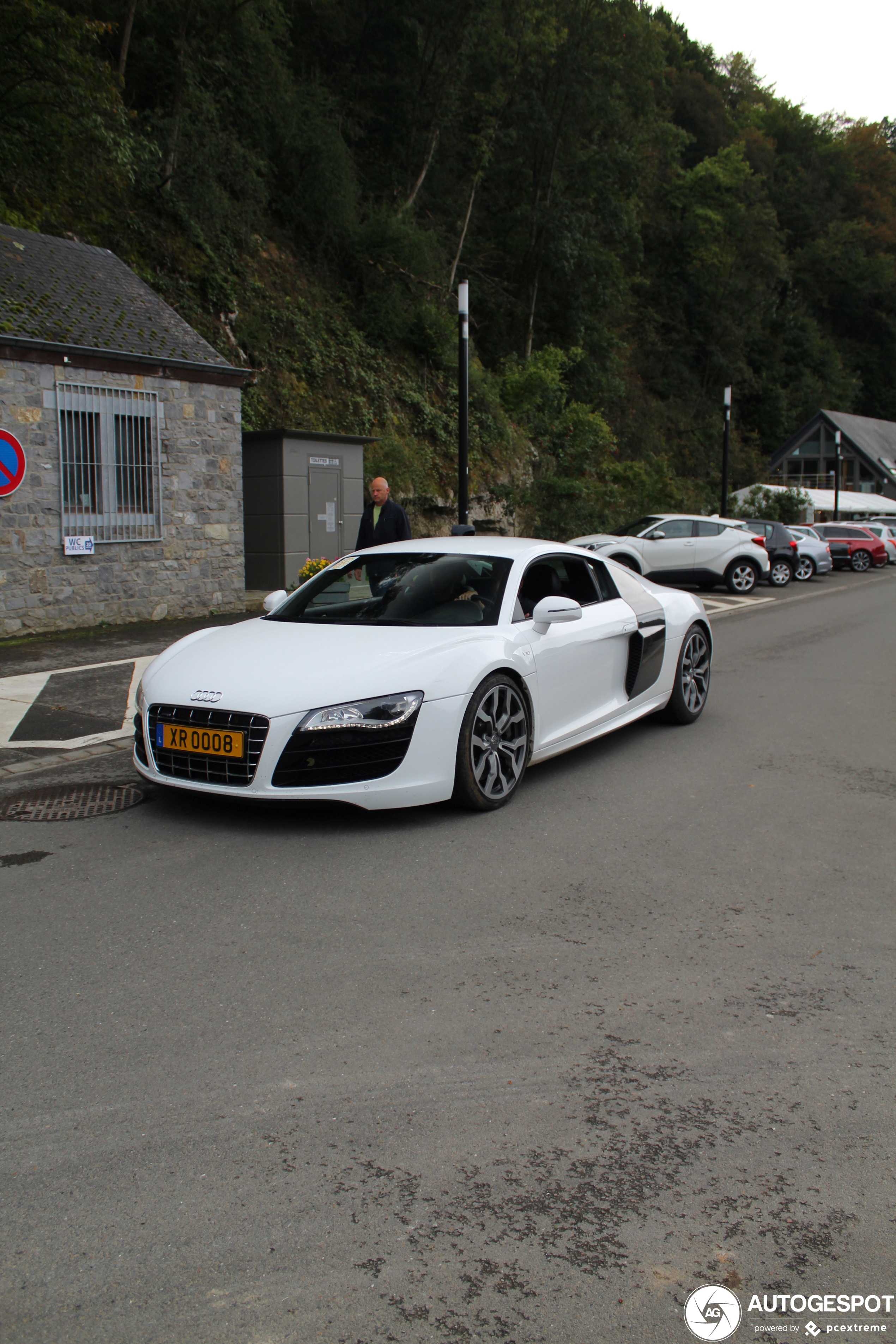 Audi R8 V10