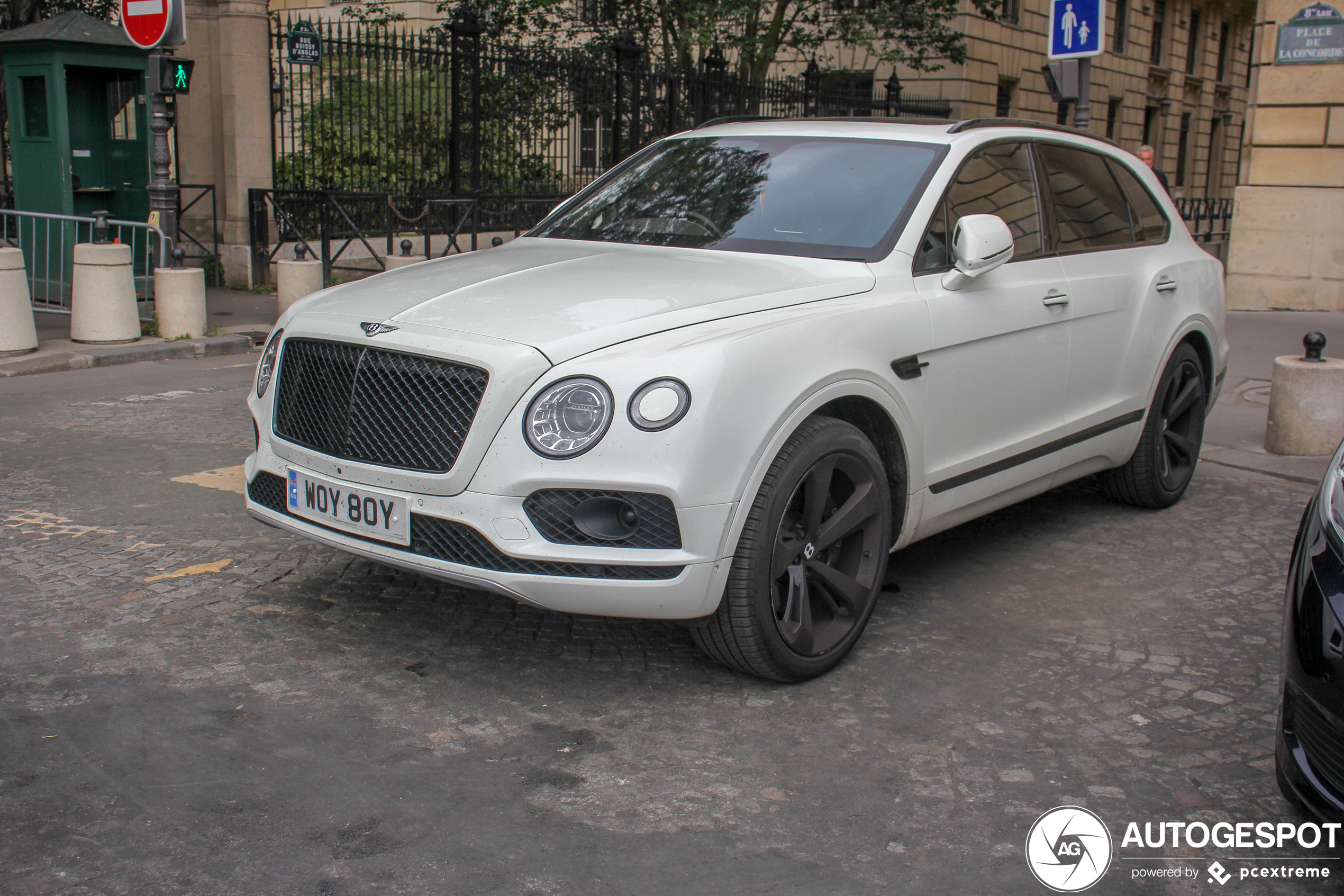 Bentley Bentayga V8