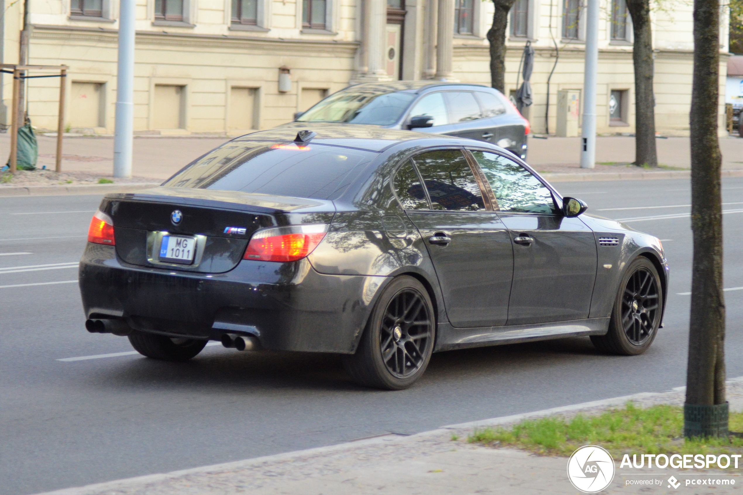 BMW M5 E60 2005