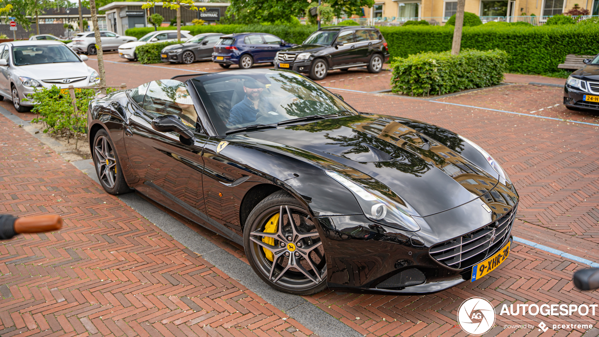 Ferrari California T