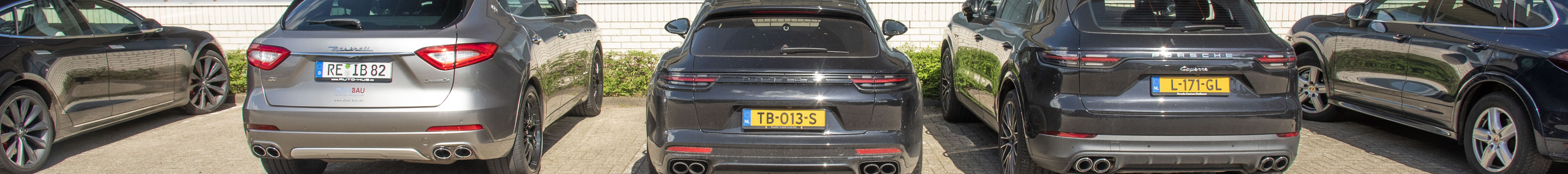 Porsche 971 Panamera Turbo S E-Hybrid Sport Turismo