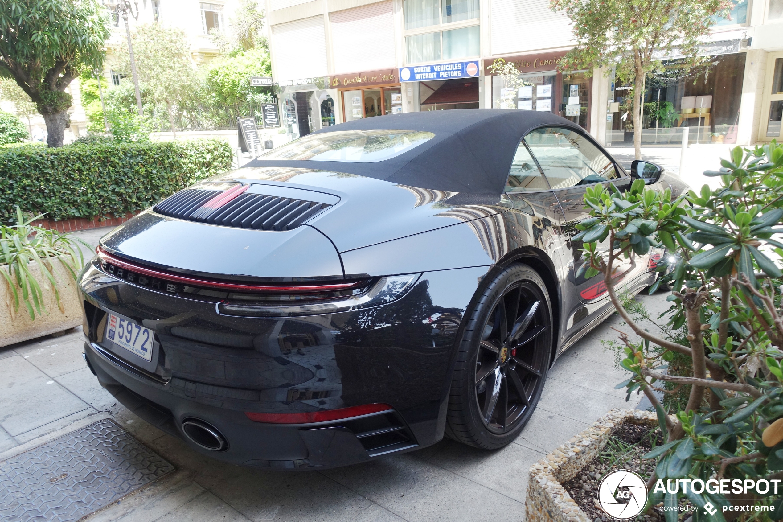 Porsche 992 Carrera 4S Cabriolet