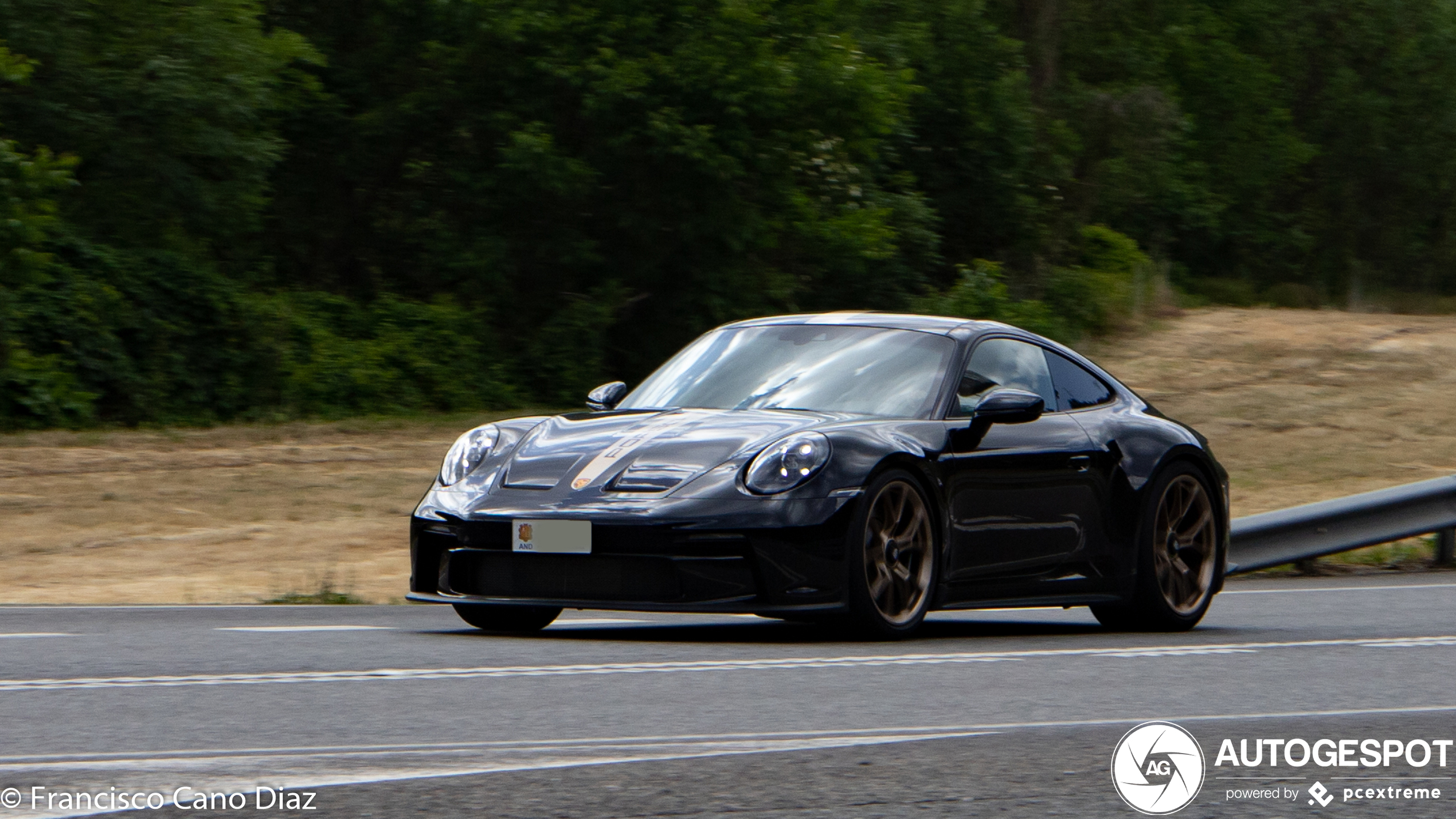 Porsche 992 GT3 Touring