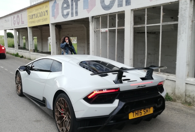 Lamborghini Huracán LP640-4 Performante