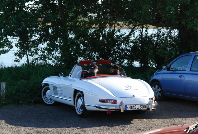 Mercedes-Benz 300SL Roadster