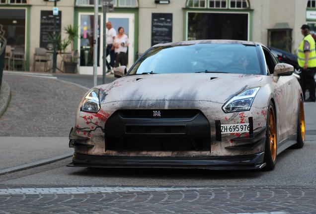 Nissan GT-R 2011