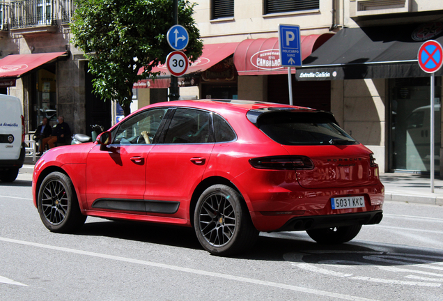 Porsche 95B Macan GTS