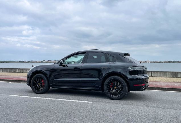 Porsche 95B Macan GTS MkII