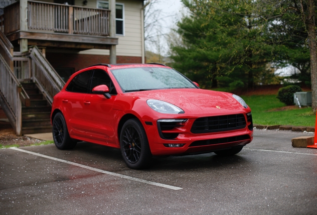 Porsche 95B Macan GTS