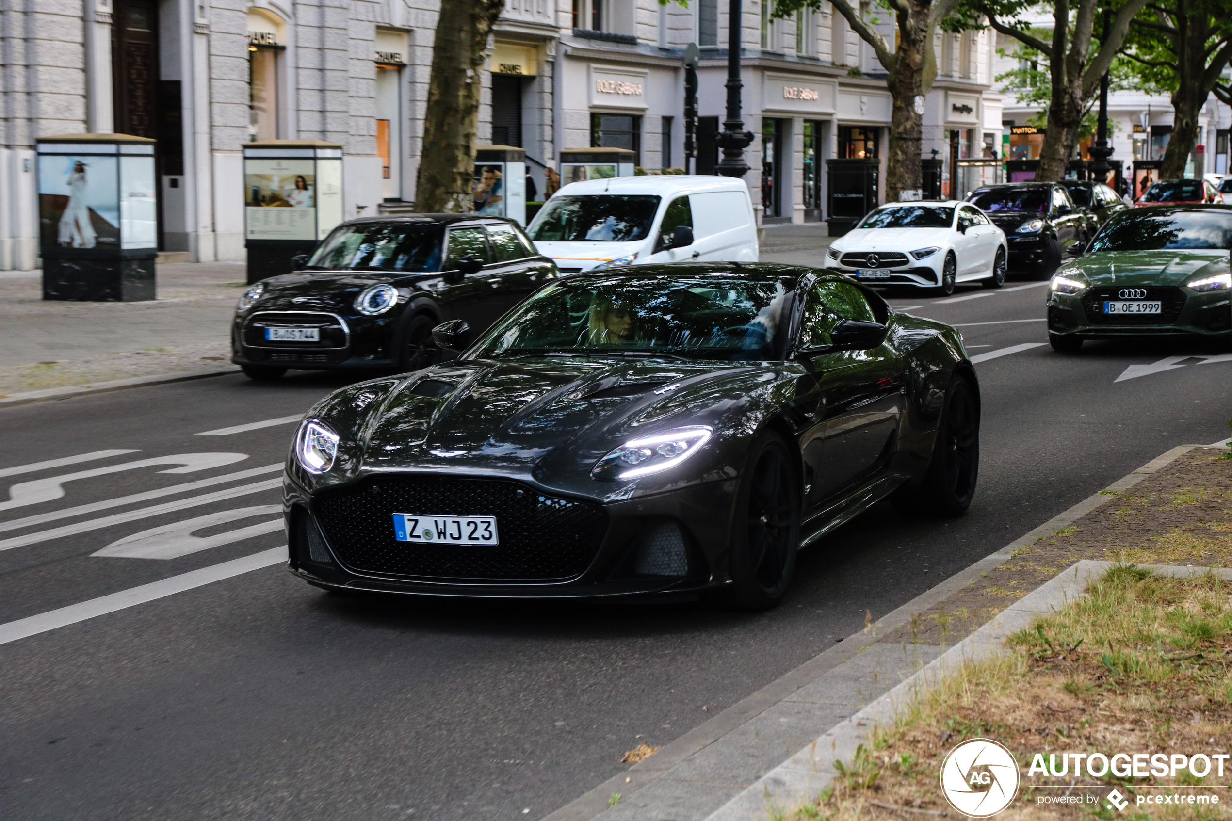 Aston Martin DBS Superleggera