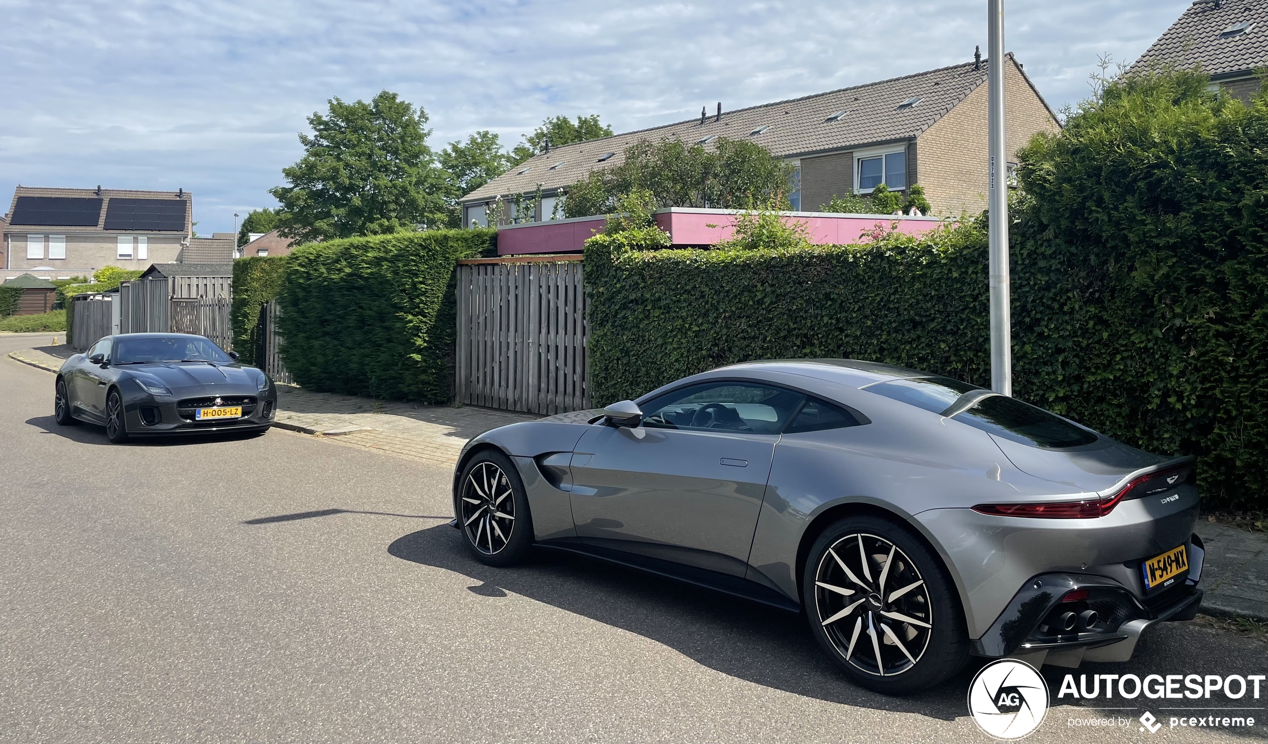 Aston Martin V8 Vantage 2018