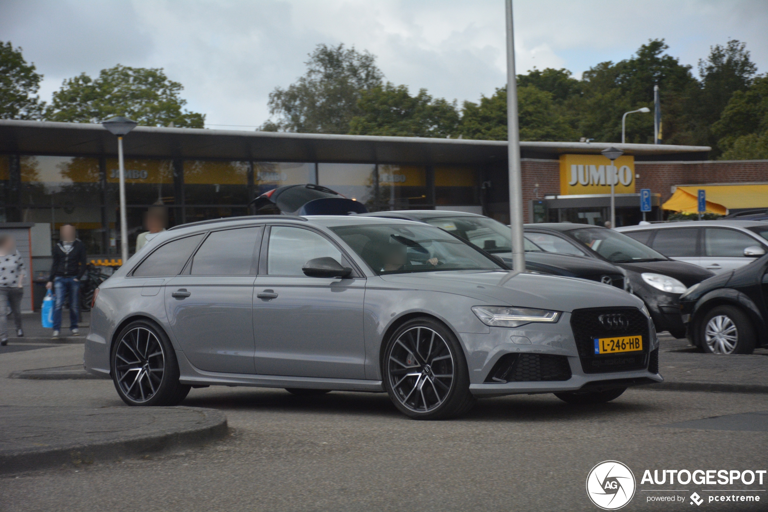 Audi RS6 Avant C7 2015