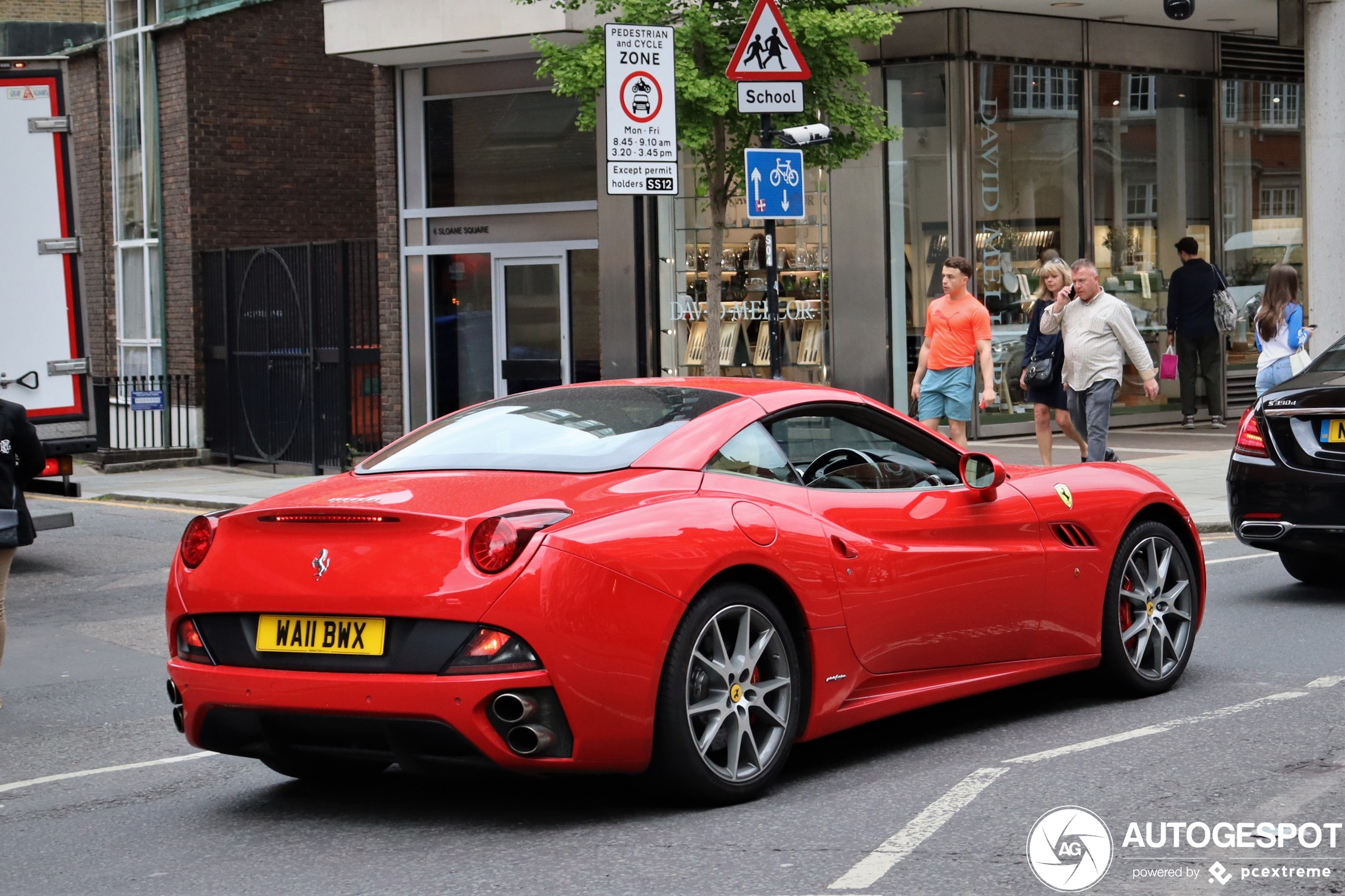 Ferrari California