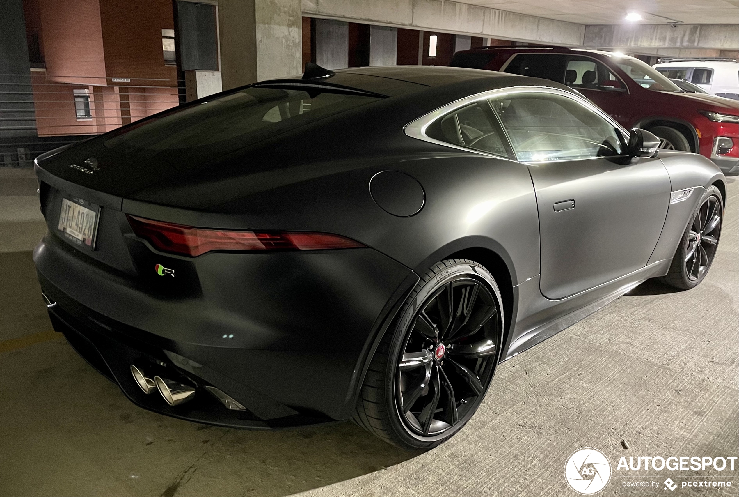 Jaguar F-TYPE R Coupé 2020