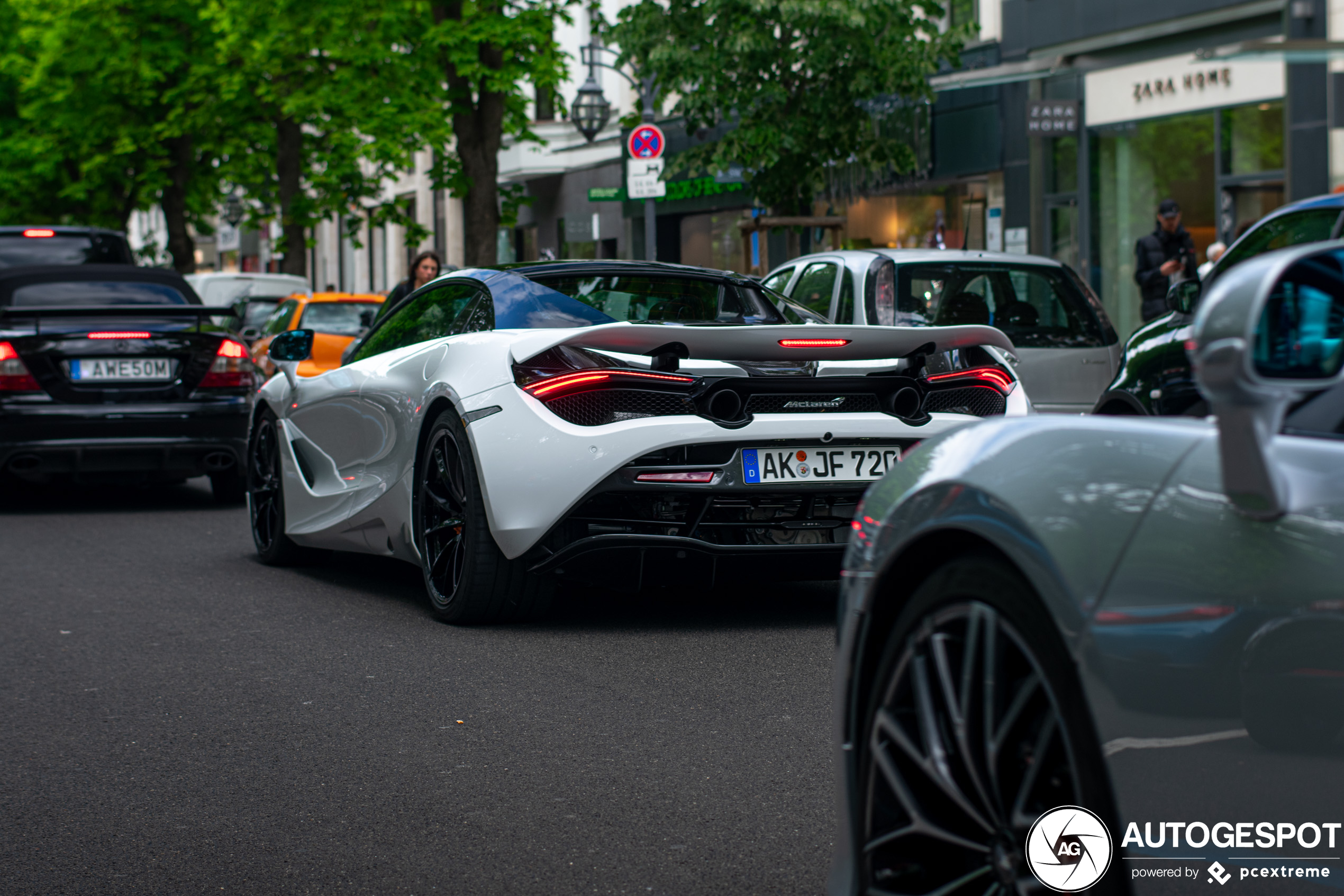 McLaren 720S Spider