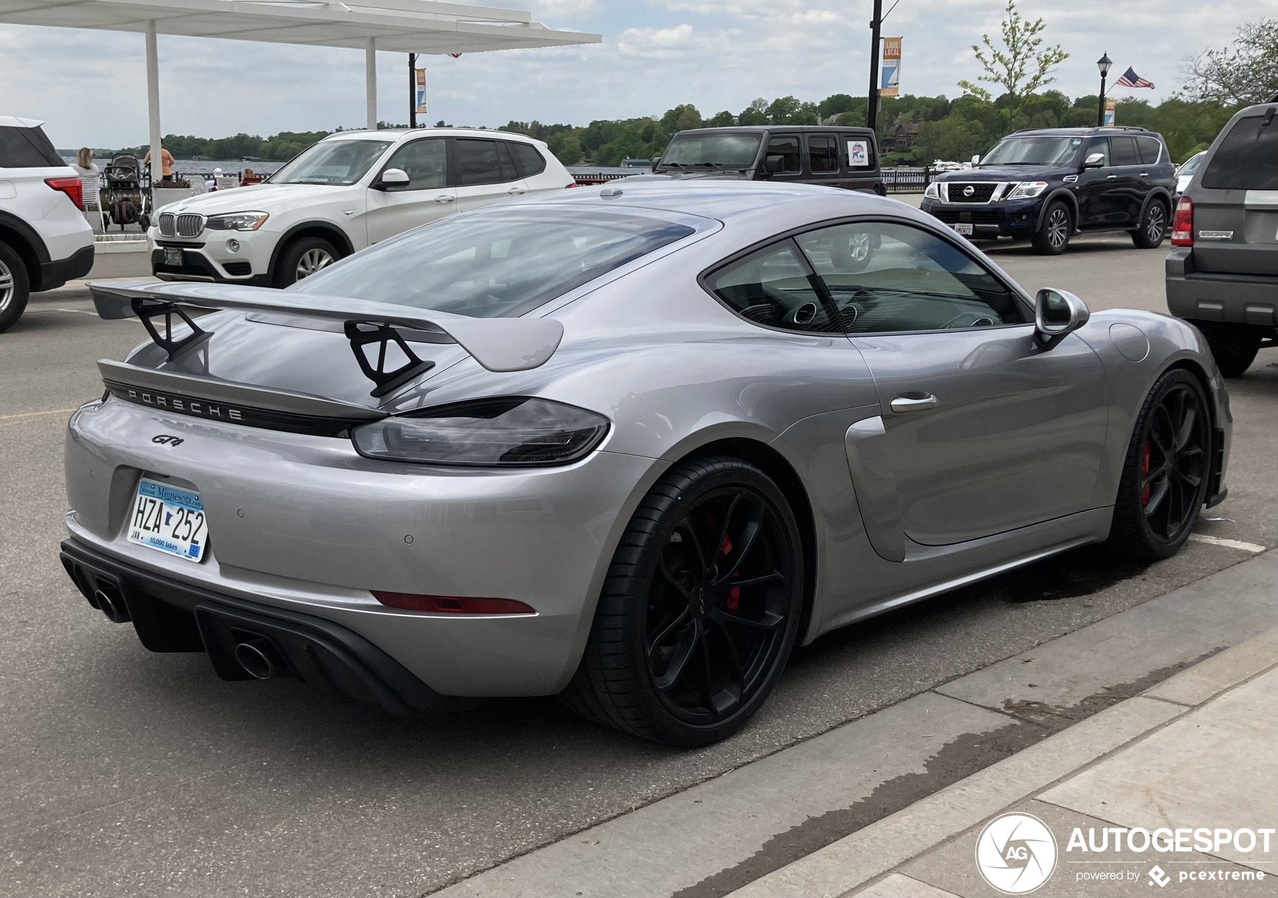 Porsche 718 Cayman GT4