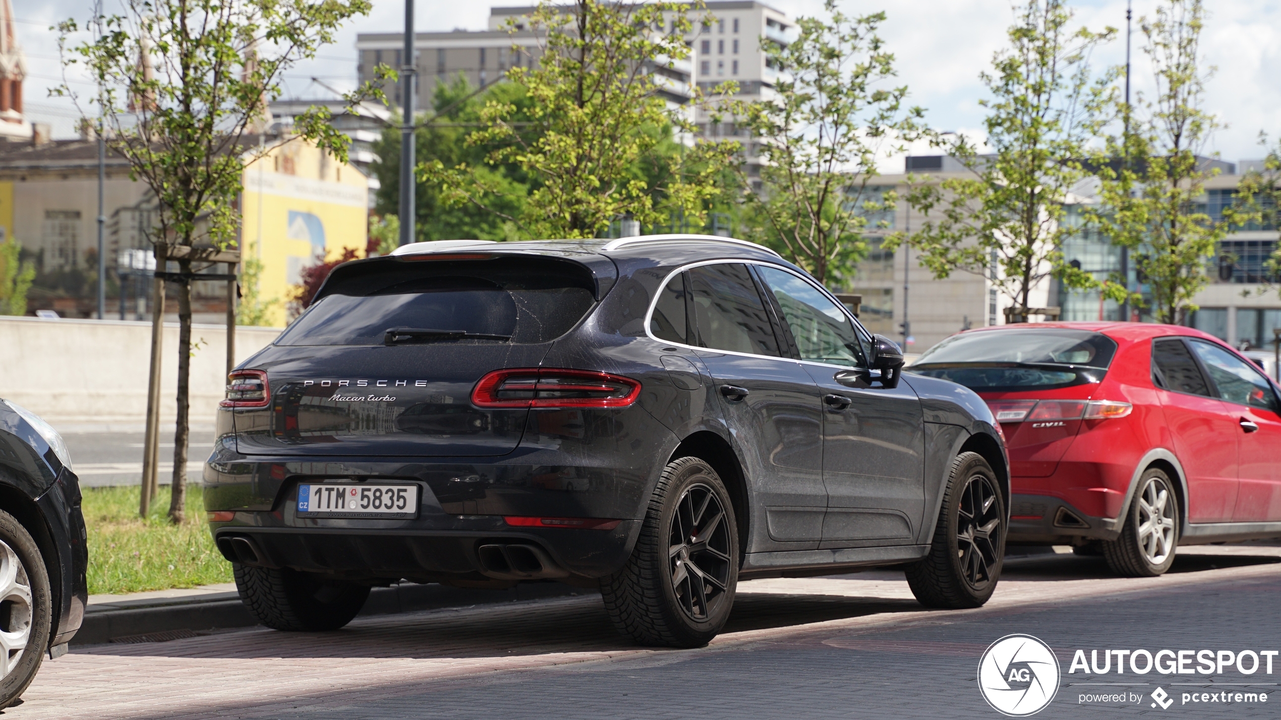 Porsche 95B Macan Turbo