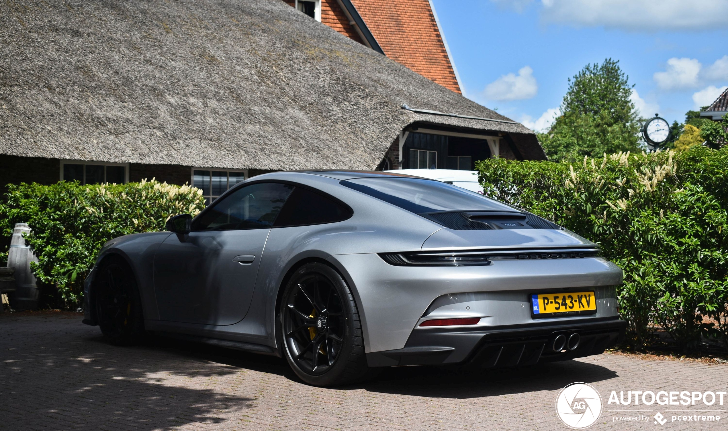 Porsche 992 GT3 Touring