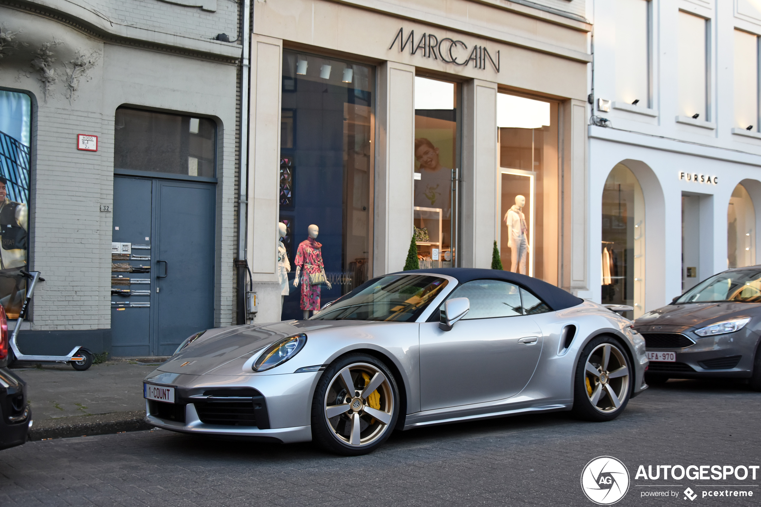 Porsche 992 Turbo Cabriolet