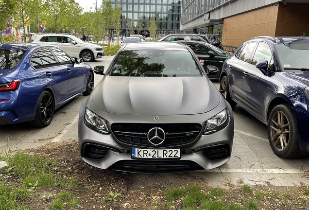 Mercedes-AMG E 63 S W213