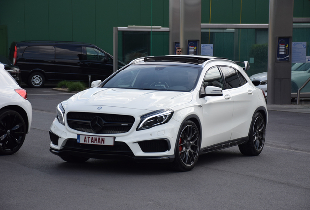 Mercedes-Benz GLA 45 AMG X156