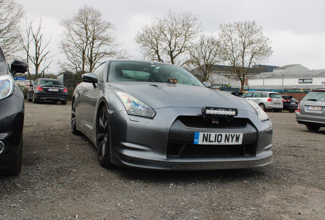 Nissan GT-R