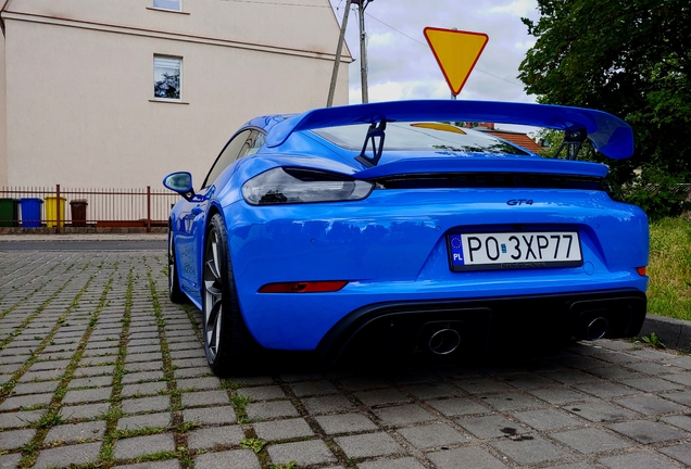 Porsche 718 Cayman GT4