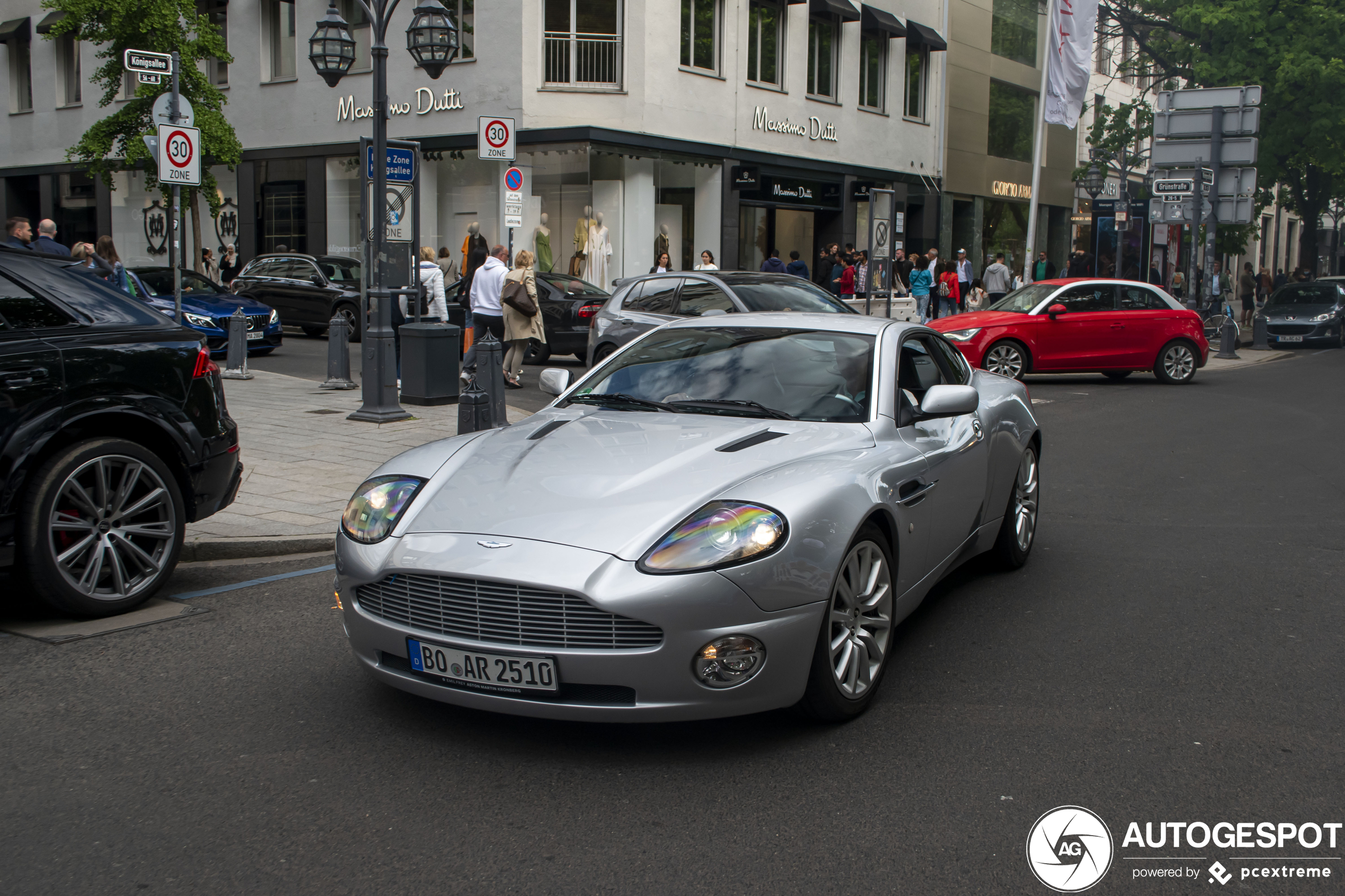 Aston Martin Vanquish