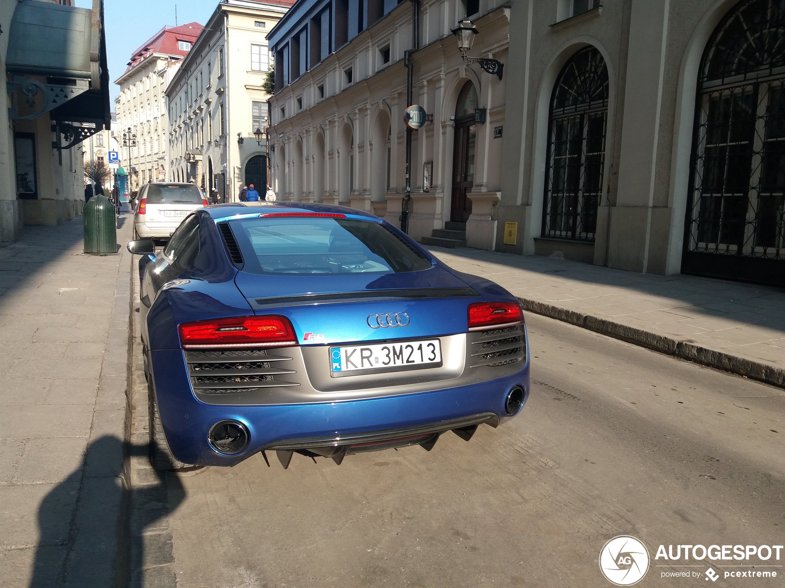 Audi R8 V10 Plus 2013