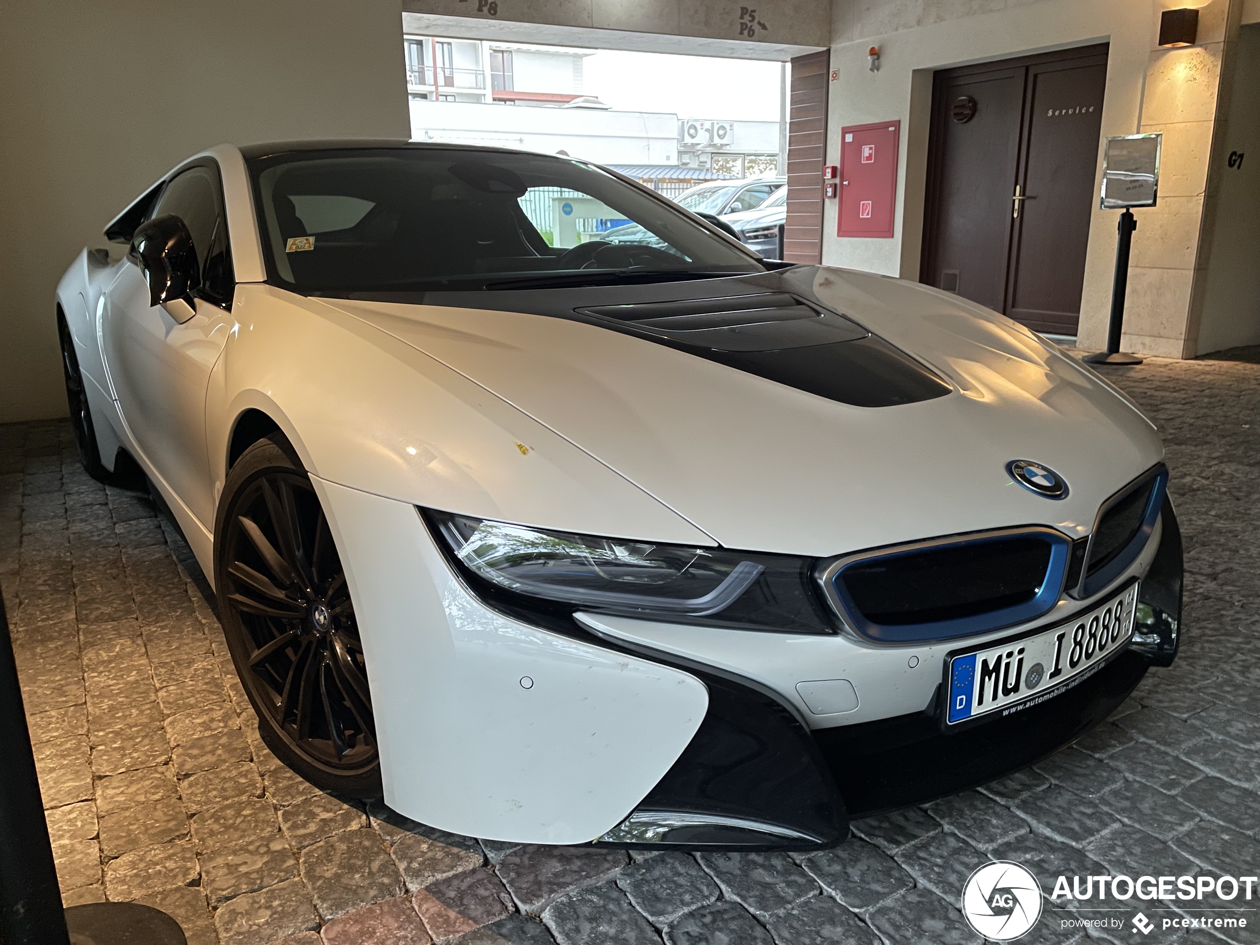 BMW i8 2018