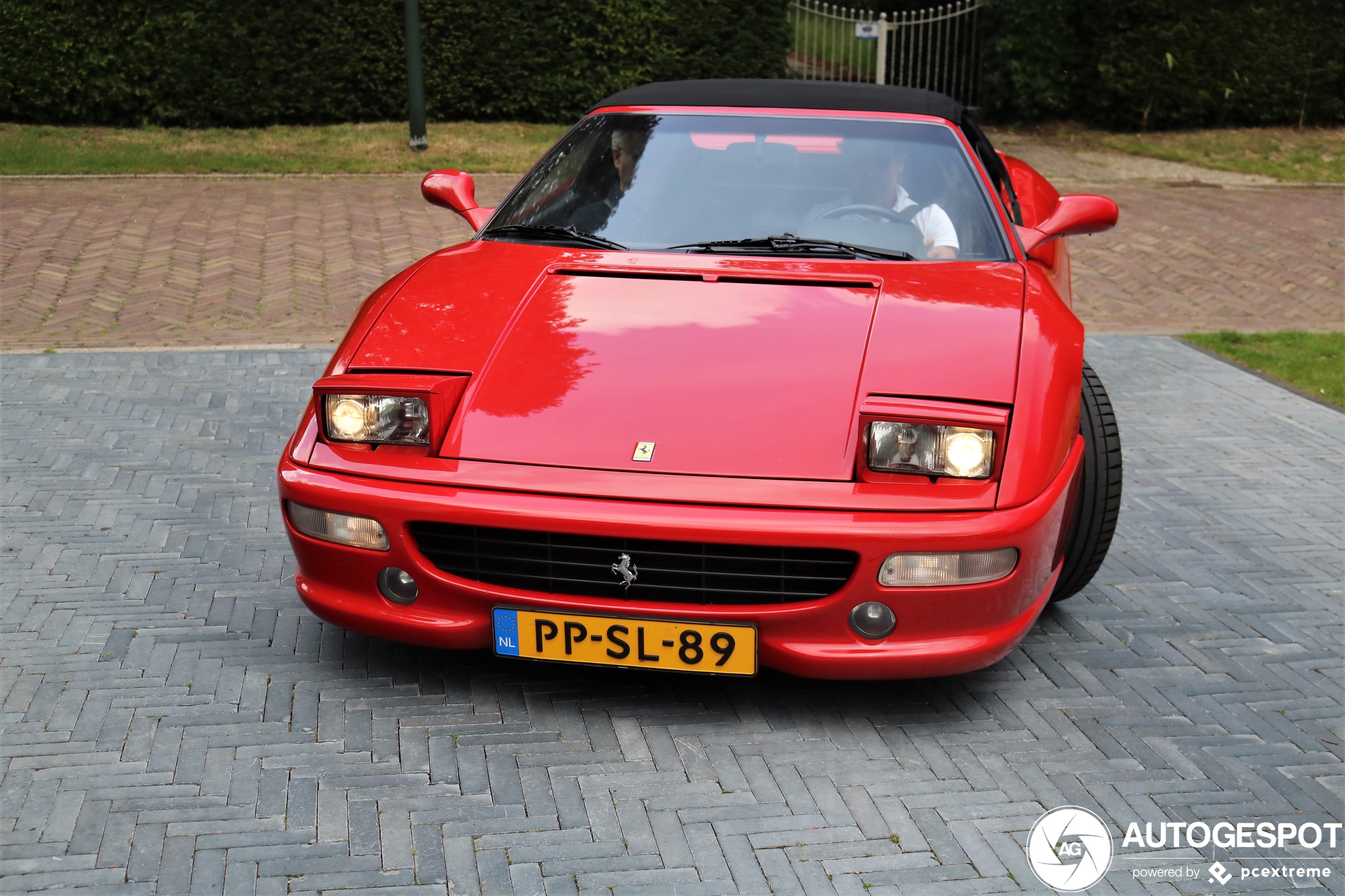 Ferrari F355 Spider