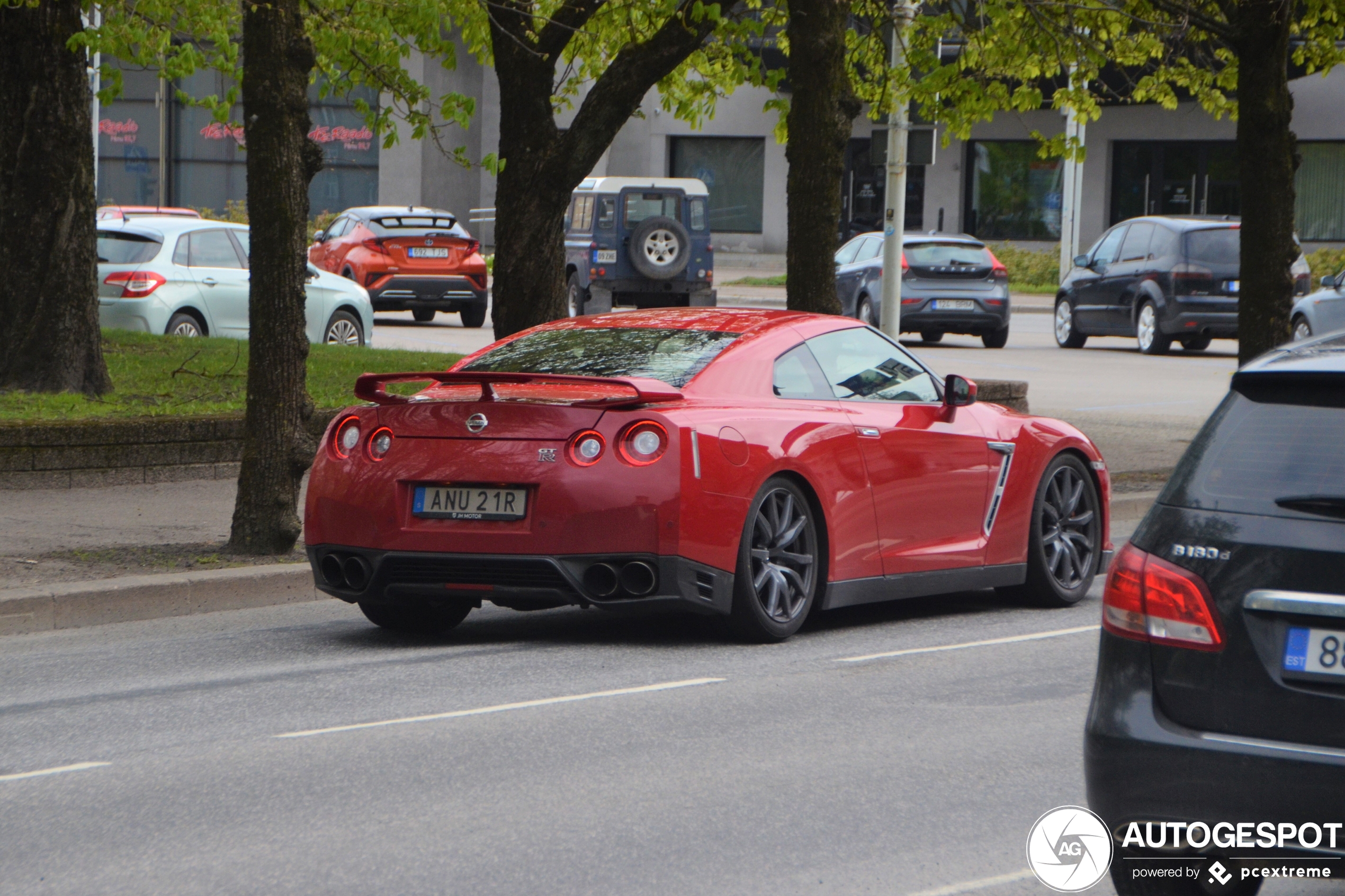 Nissan GT-R 2014