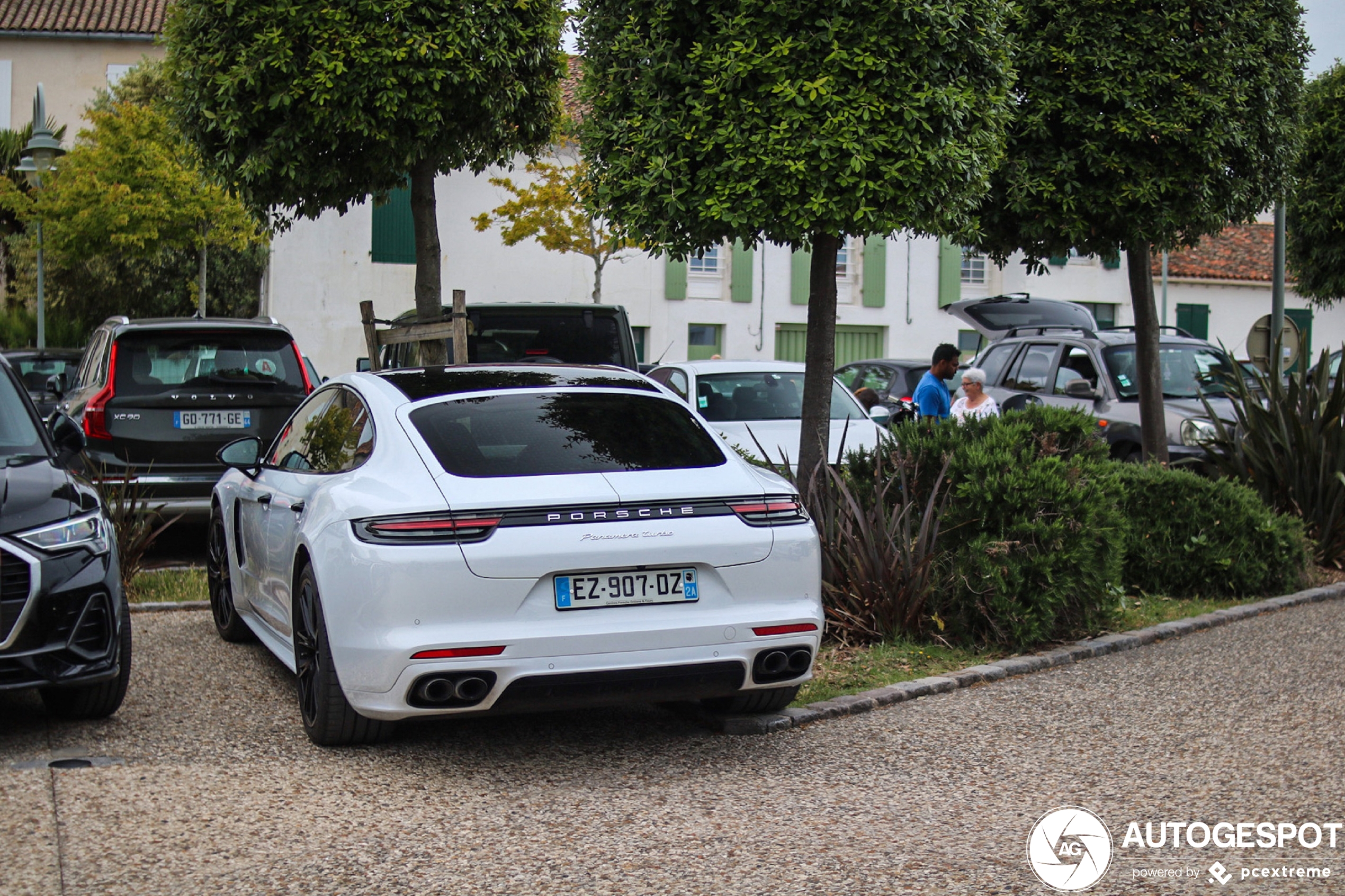 Porsche 971 Panamera Turbo