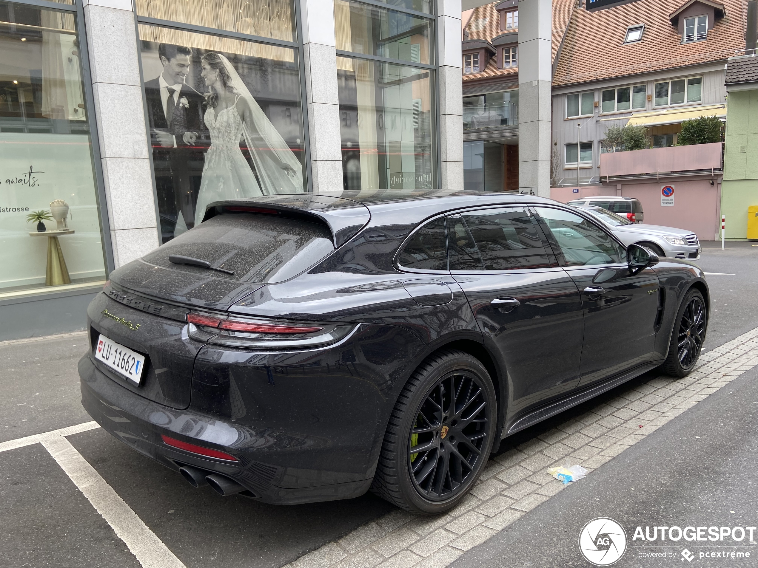 Porsche 971 Panamera Turbo S E-Hybrid Sport Turismo