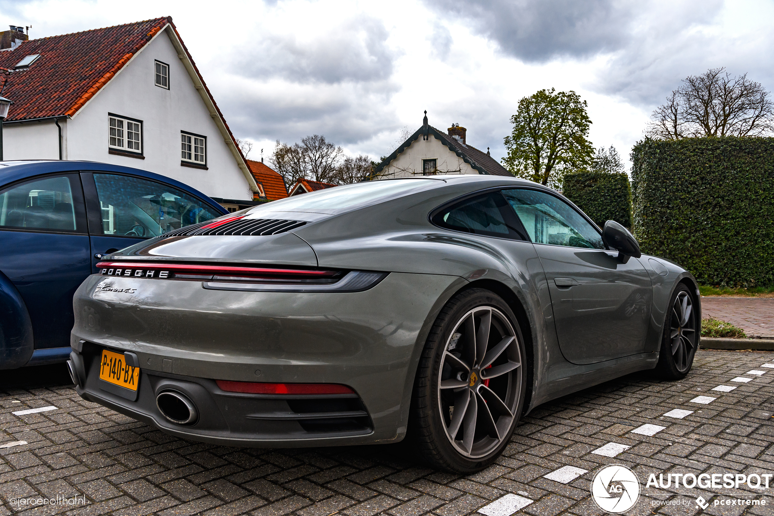 Porsche 992 Carrera 4S