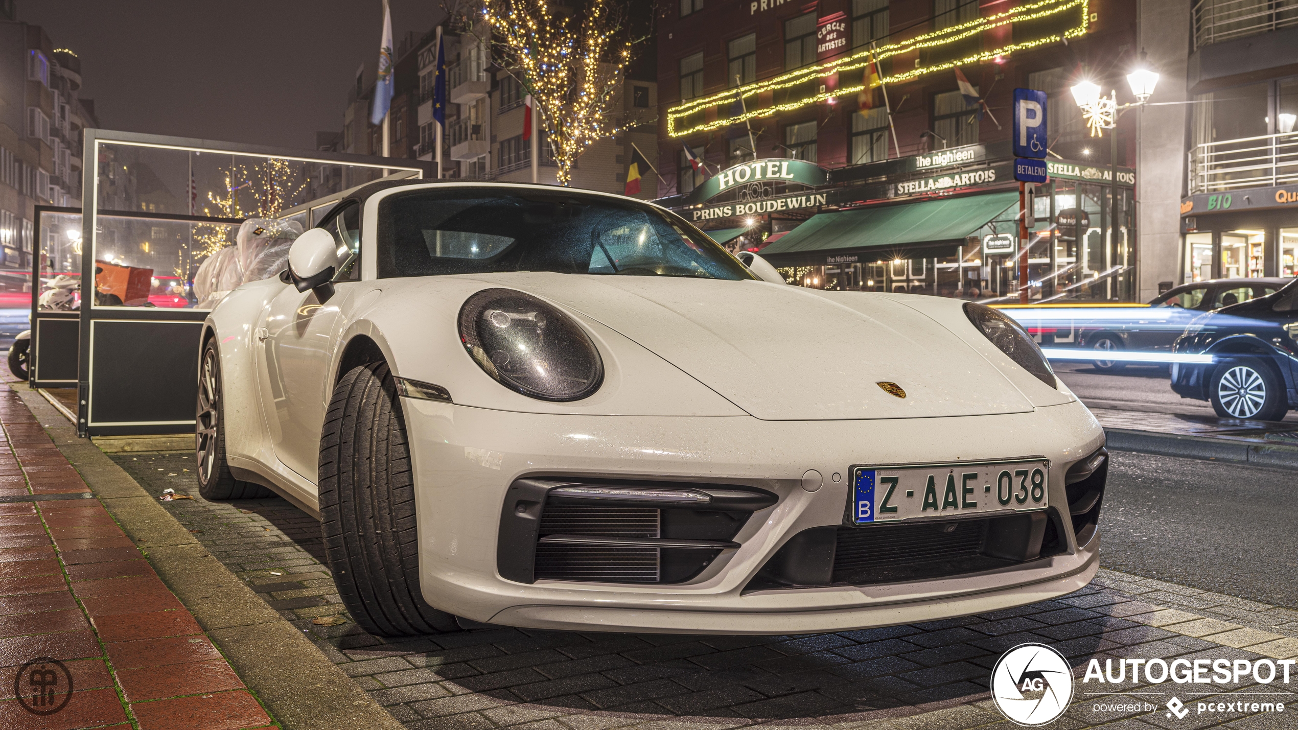 Porsche 992 Carrera 4S Cabriolet