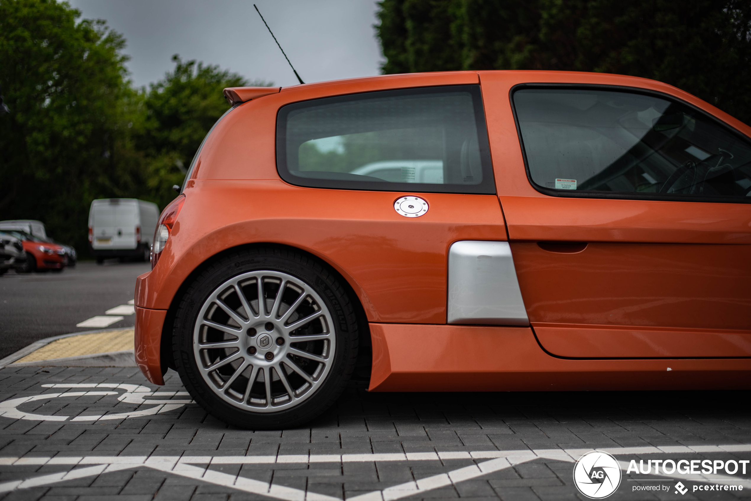 Renault Clio V6 Phase II