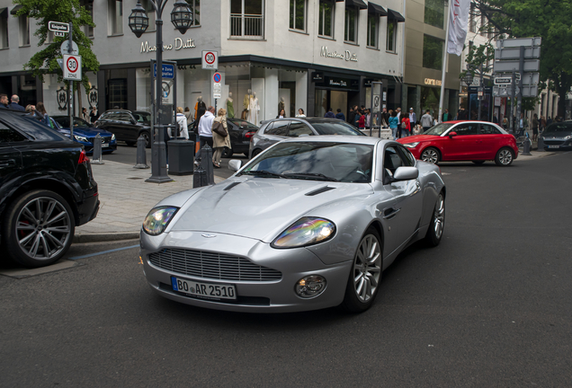 Aston Martin Vanquish