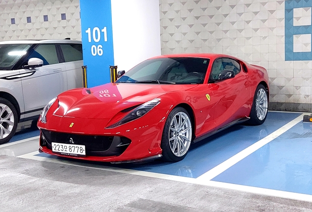 Ferrari 812 Superfast