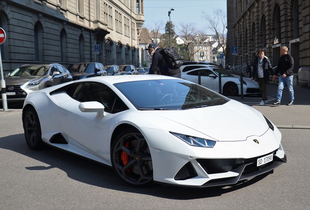 Lamborghini Huracán LP640-4 EVO