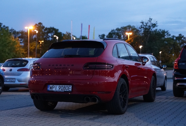 Porsche 95B Macan GTS